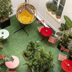Hotel Avalon Cosy - cour